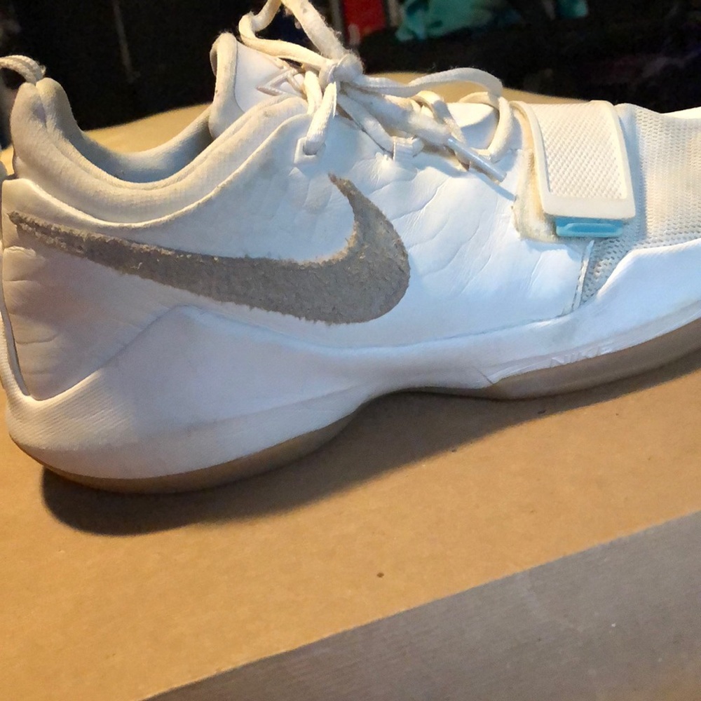 Nike Paul George 1s ivory